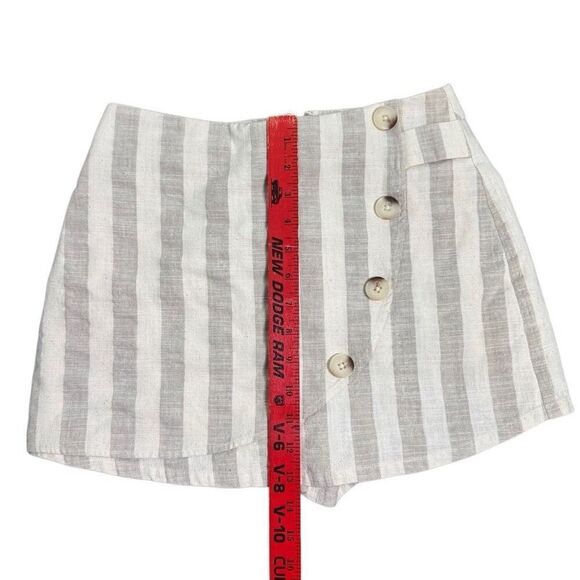 MAJORELLE White and Tan Striped Skirt - Picture 4 of 7